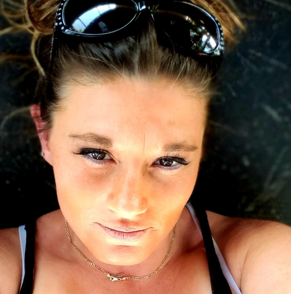 Meet your Posher, Crystal - Picture 1 of 1